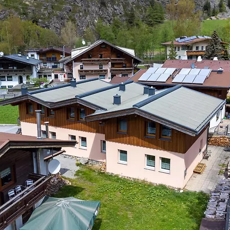 Haus Oliver 2 Holiday home *